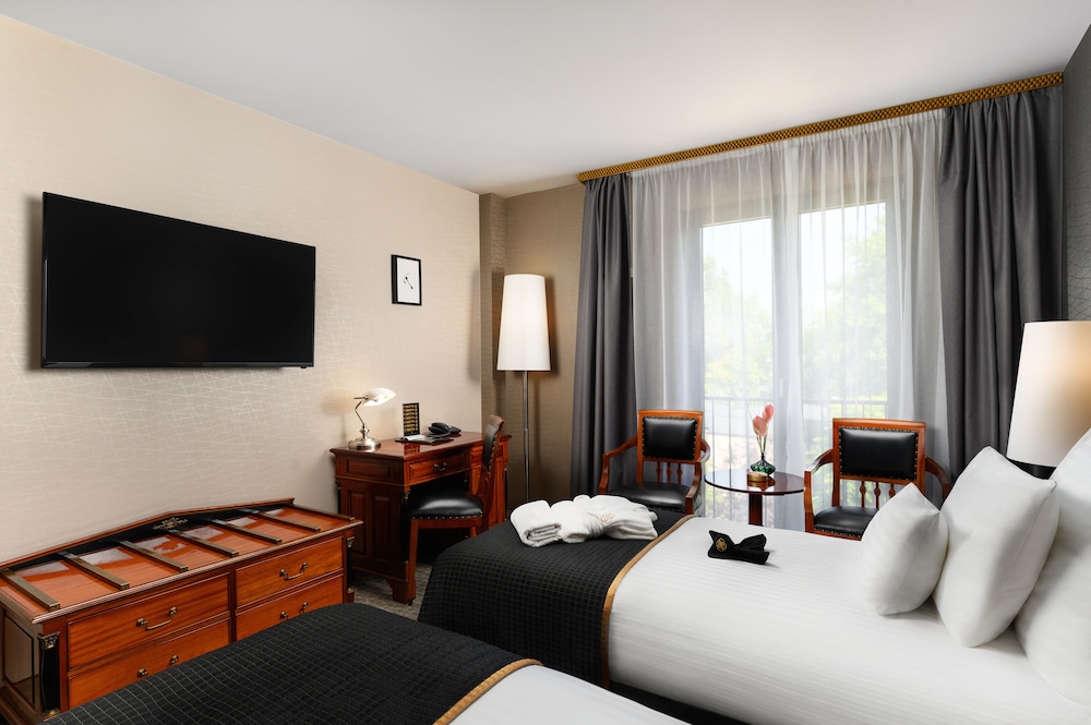 Divinus Hotel 64/71