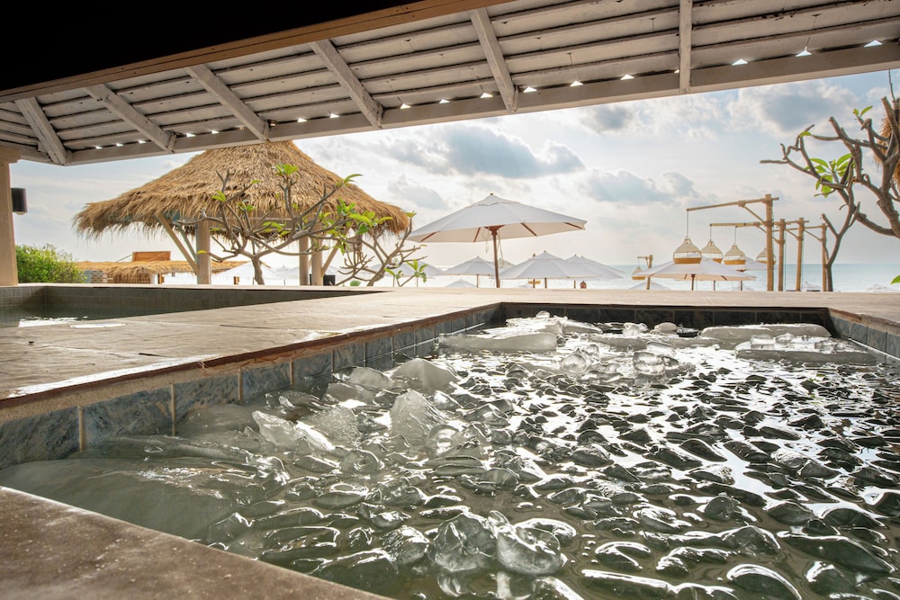 Al's Resort 38/71