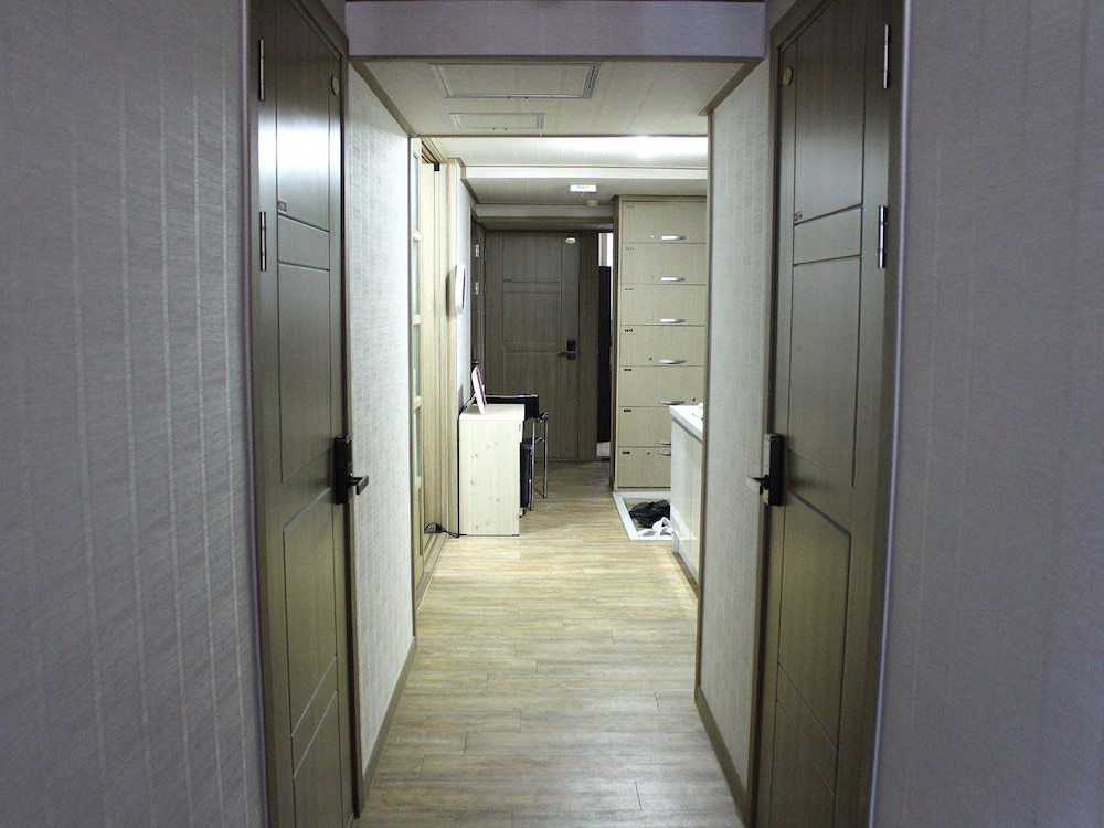 Suncity Guest House 12/25
