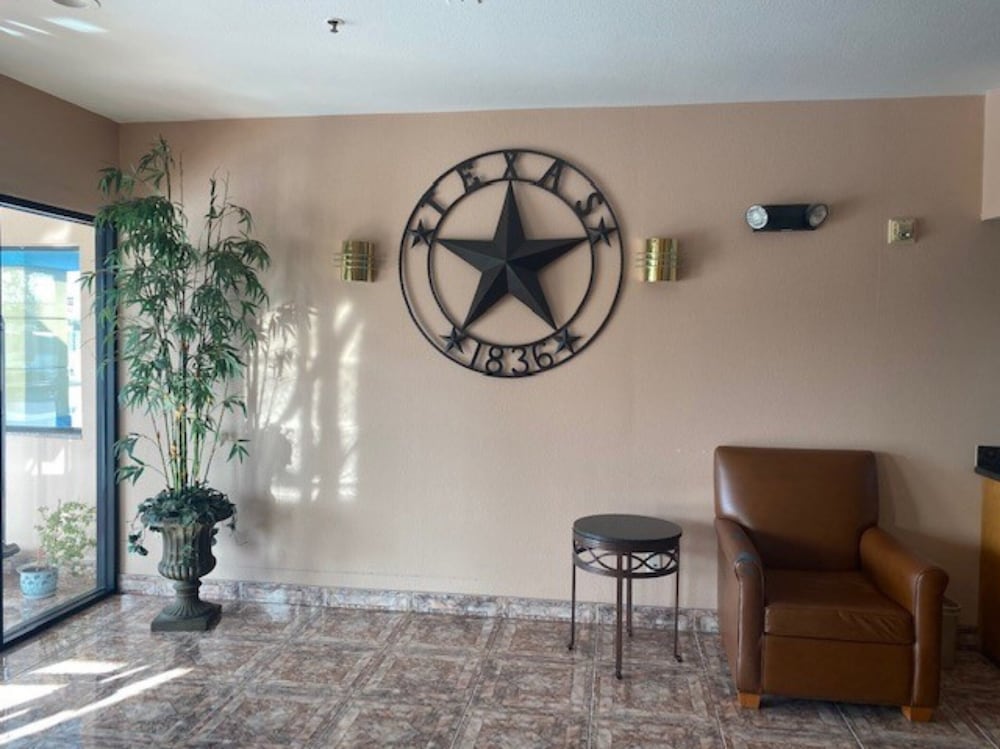 Tropicana Inn and Suites 22/22