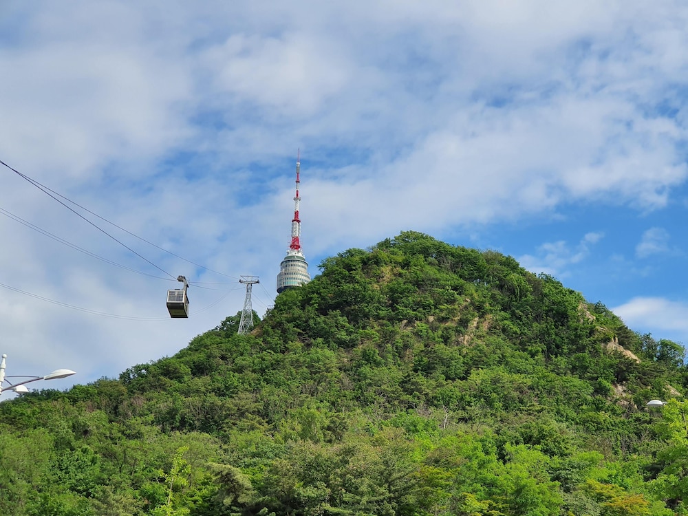 Namsan Hill Hotel 58/62