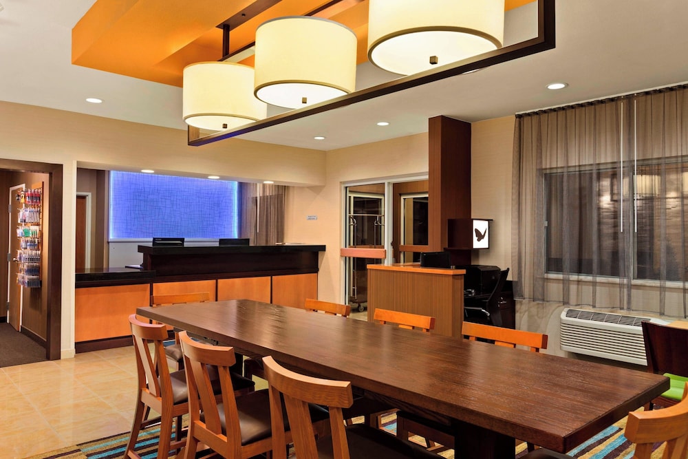 SureStay by Best Western Mount Pleasant Racine 45/61