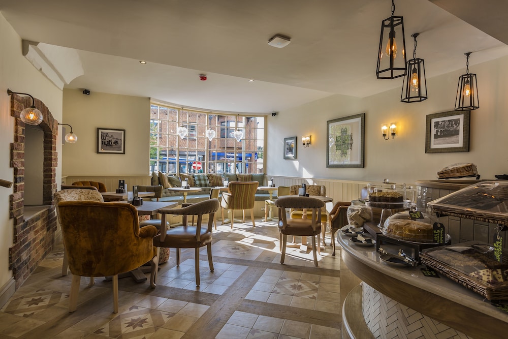 Three Swans Hotel 23/49