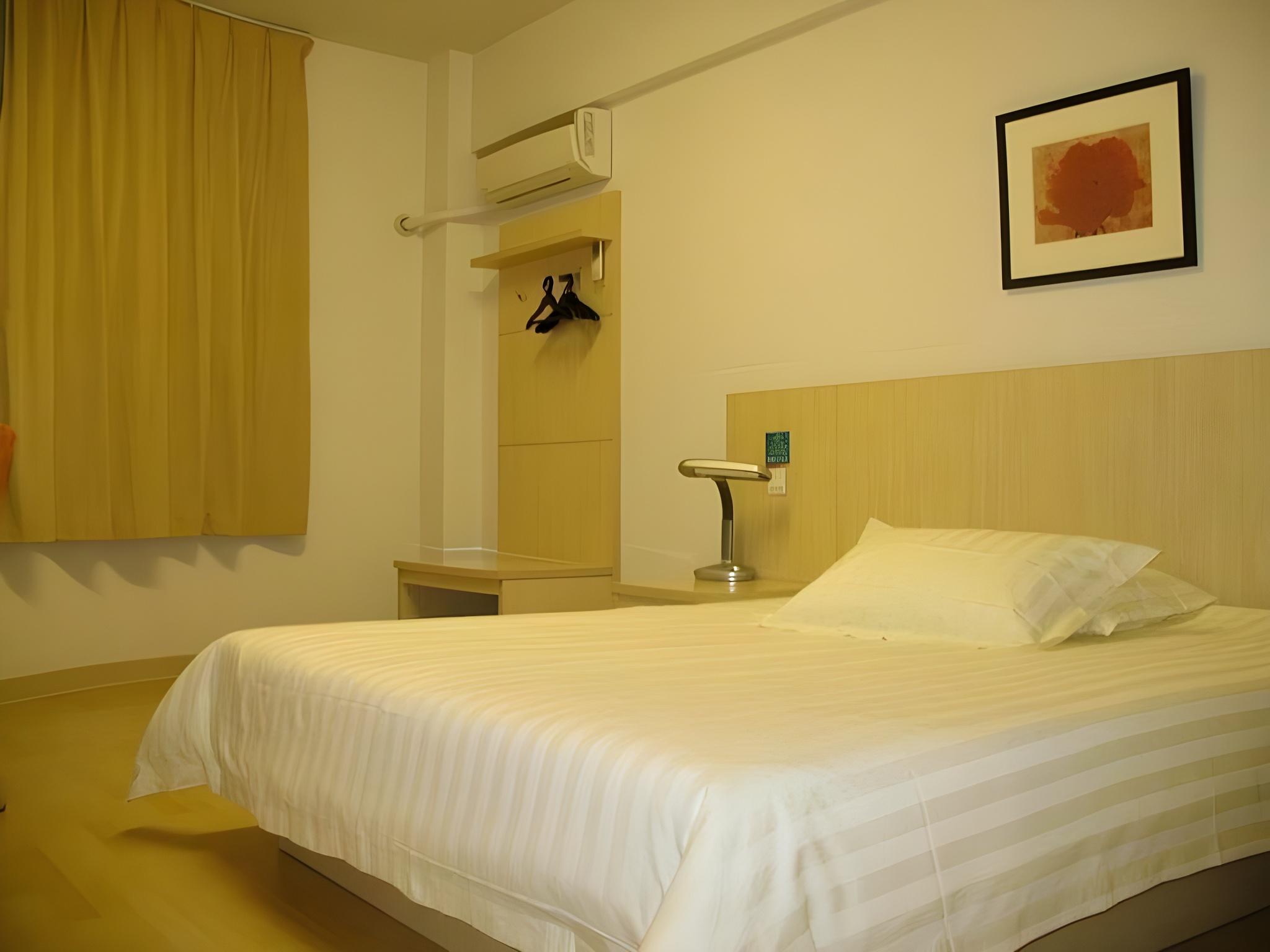 Jinjiang Inn (Shanghai Changzhong Road) 15/26