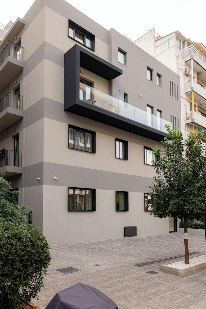 Earos Urban Living 1/23