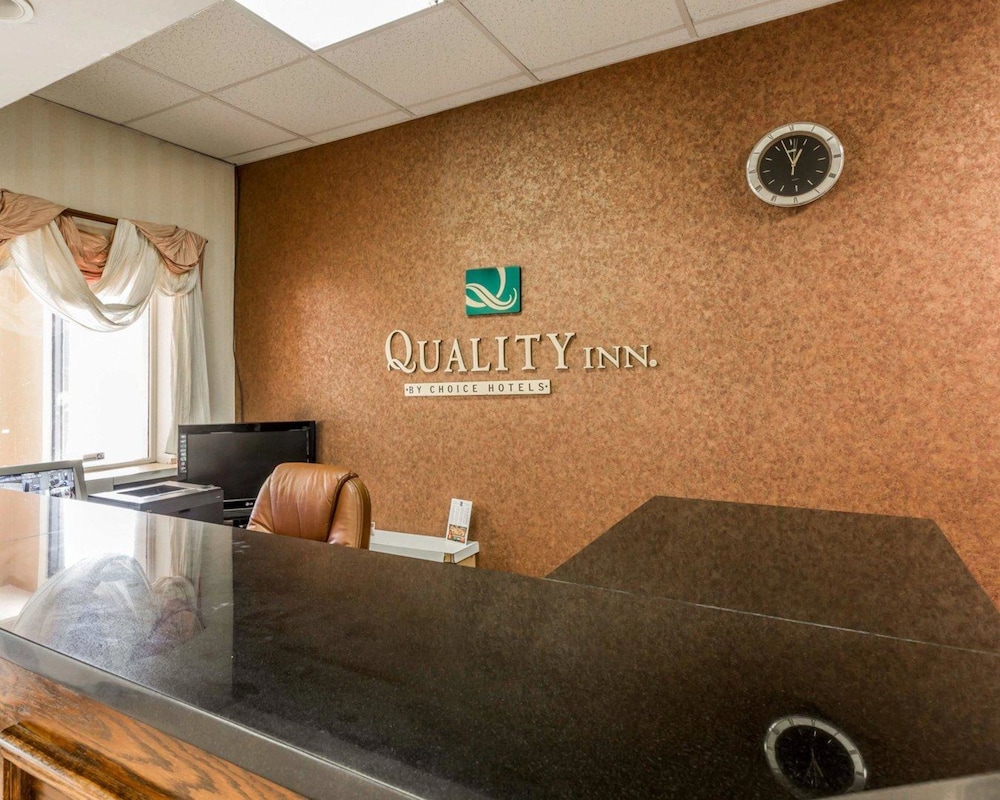 Quality Inn Pell City I-20 exit 158 15/37