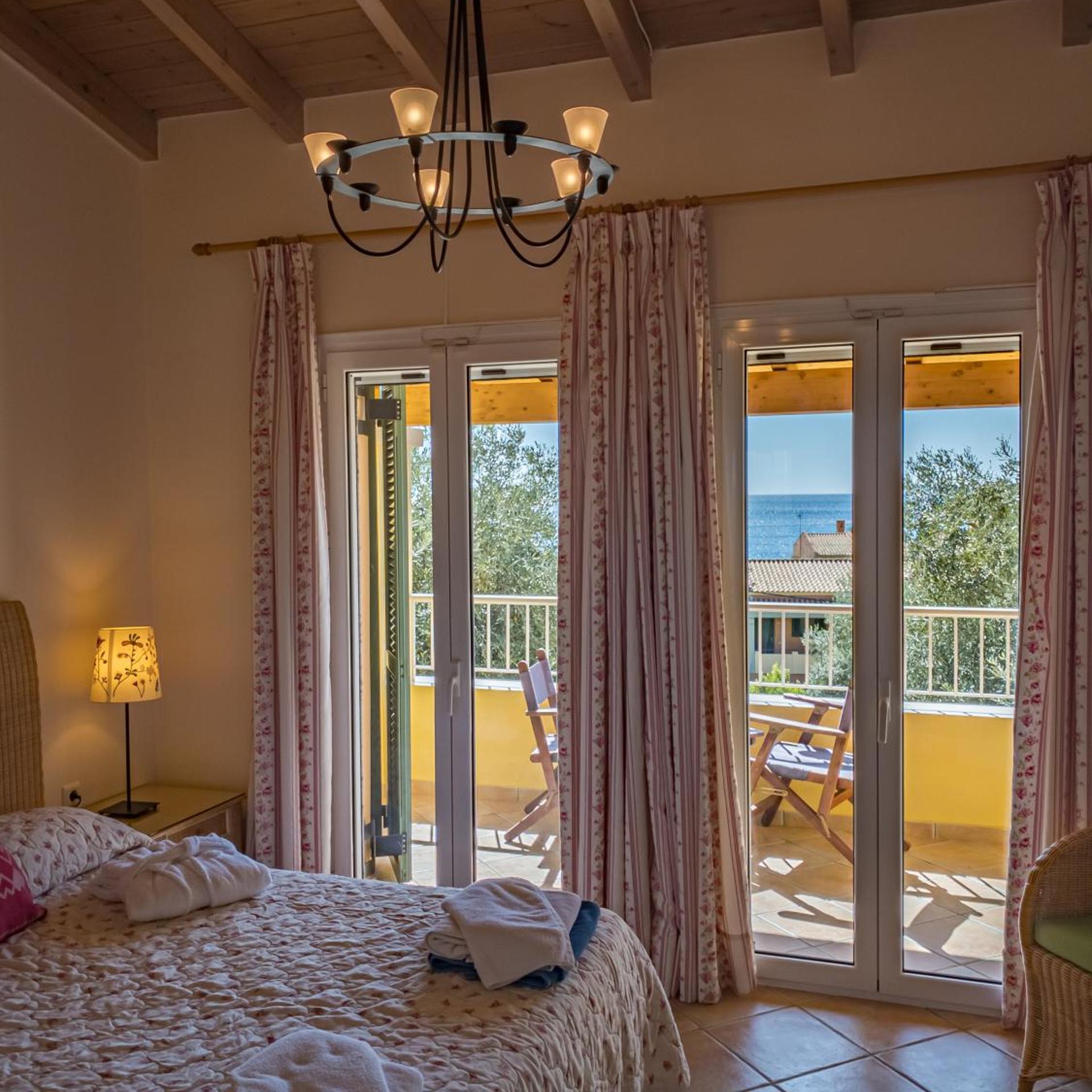 La Riviera Barbati Seaside Apartments & Private Pool Villas 17/55