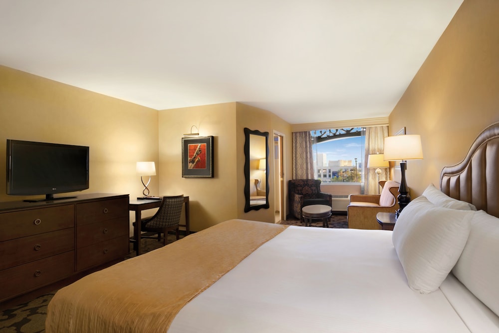 The Orleans Hotel and Casino 8/50