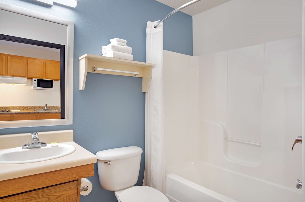Woodspring Suites Orlando South 18/43