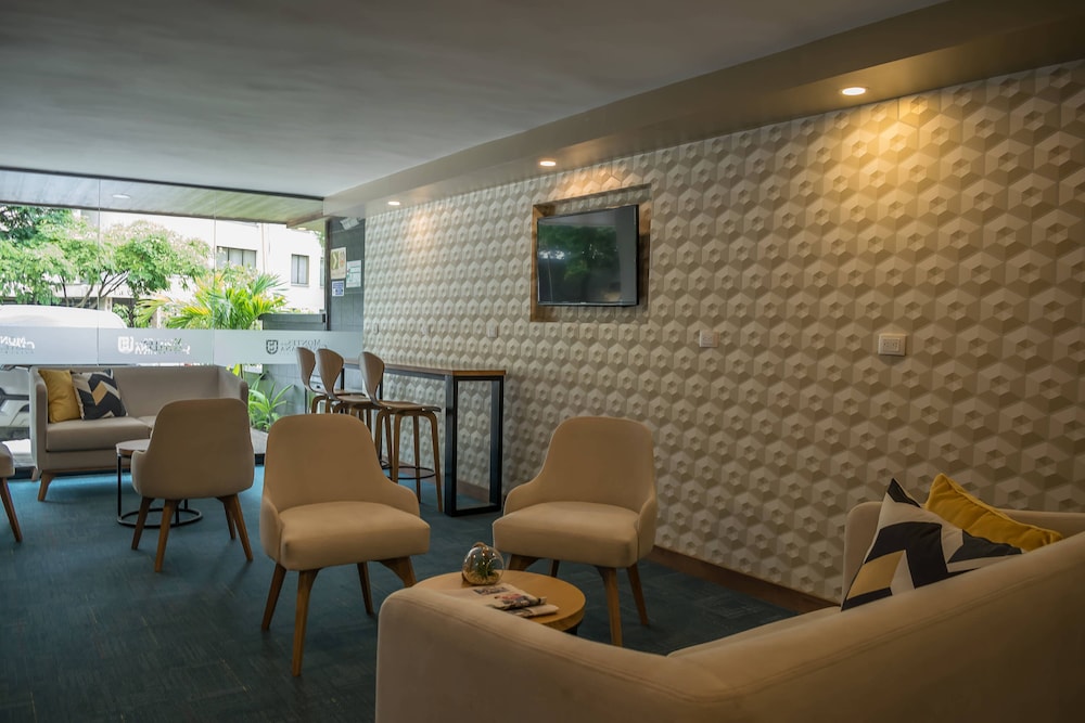 Montes de la Castellana Hotel Boutique 42/61