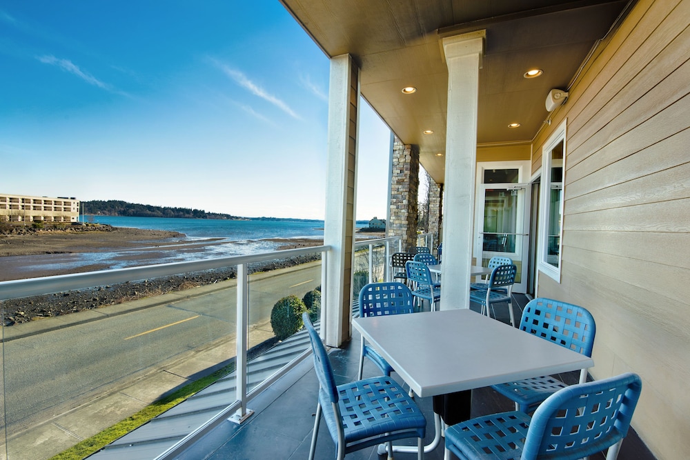 Oxford Suites Silverdale 29/59