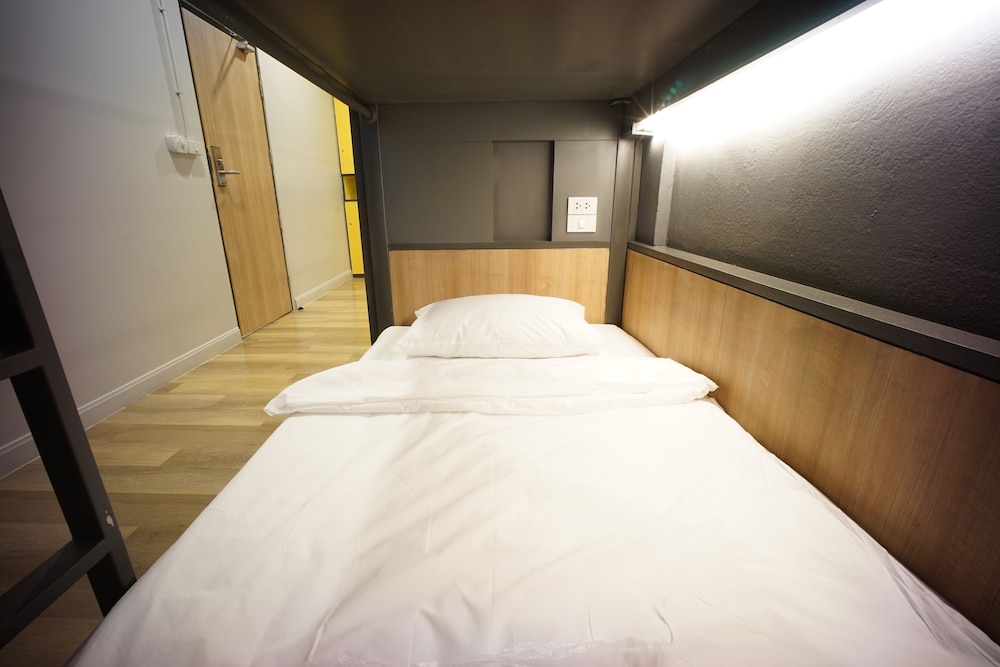 MIXED DORM, 4 BEDS