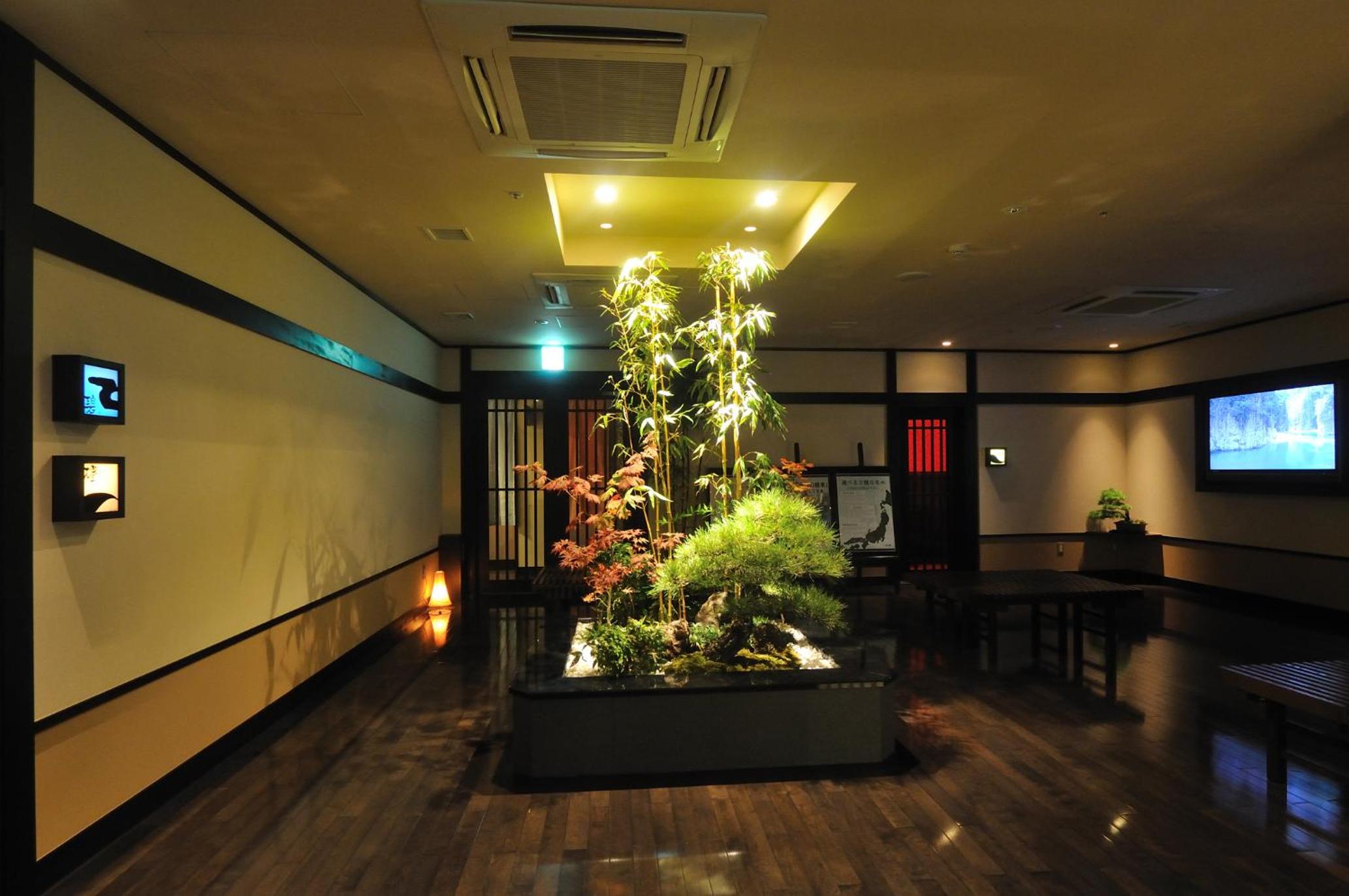 Yokohama Minato Mirai Manyo Club 27/50