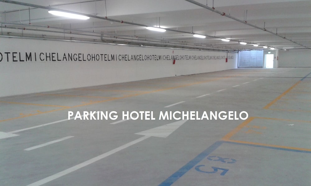 Hotel Michelangelo 44/50