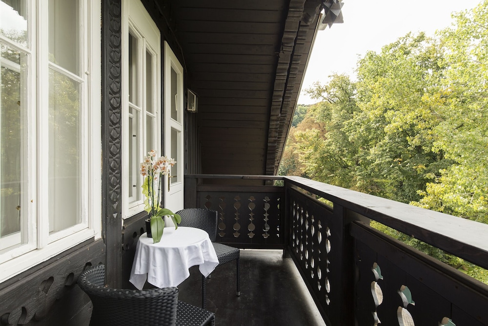 SACHER BADEN 67/67