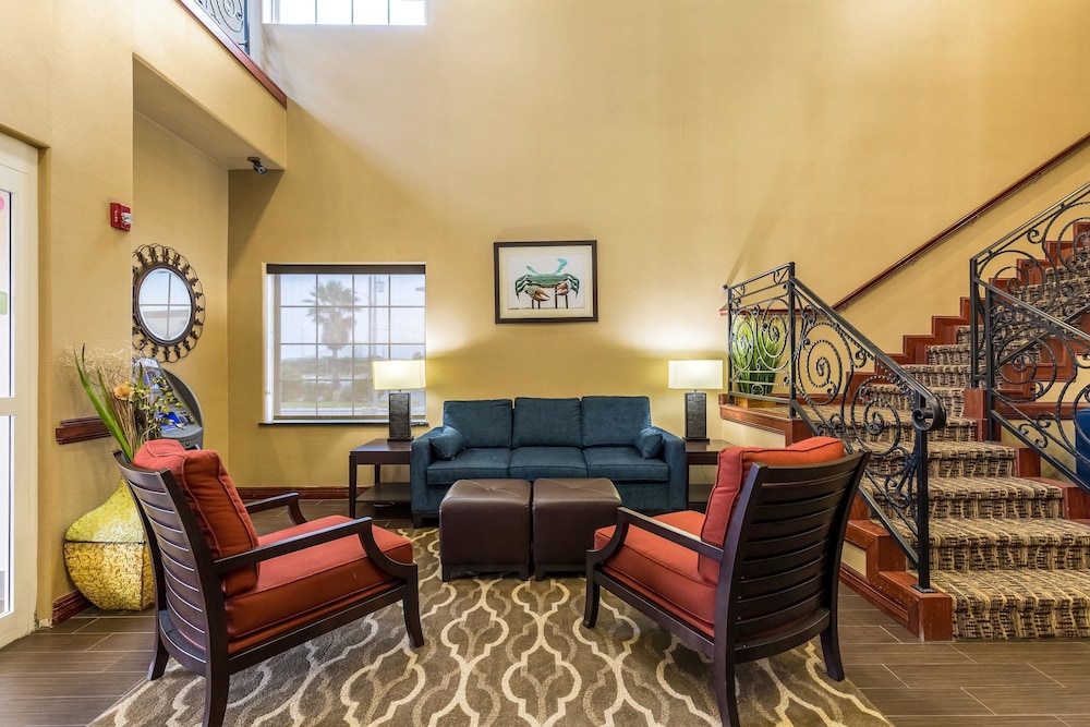 Comfort Suites Galveston Cruise Port Area - Beachside 27/44