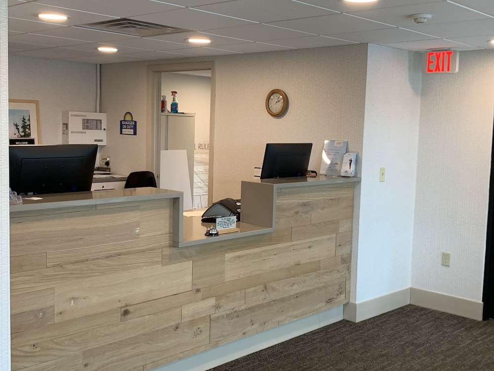 Days Inn By Wyndham Duluth By Miller Hill Mall 7/46