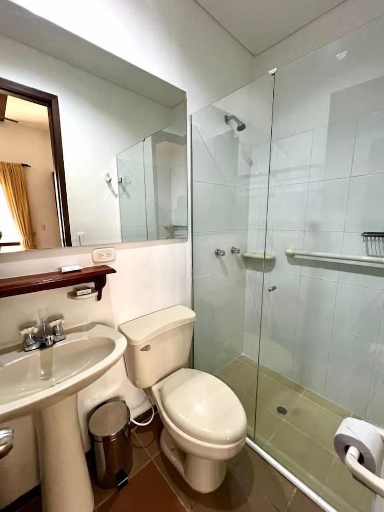San Antonio Boutique Hotel 50/50