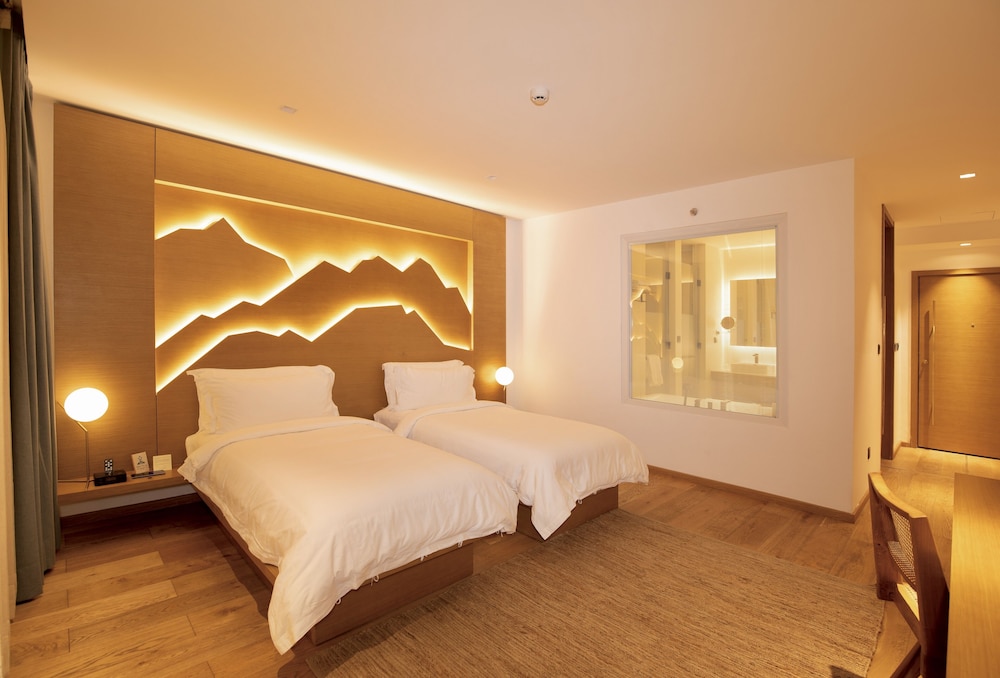 The Terraces Resort and Spa 20/69