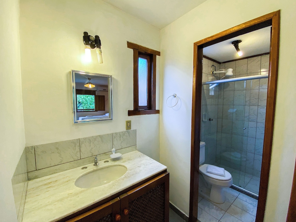 Hotel Pousada Marambaia 36/37