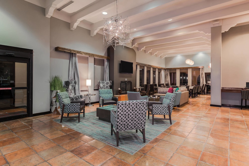 Residence Inn by Marriott Laredo Del Mar 16/26