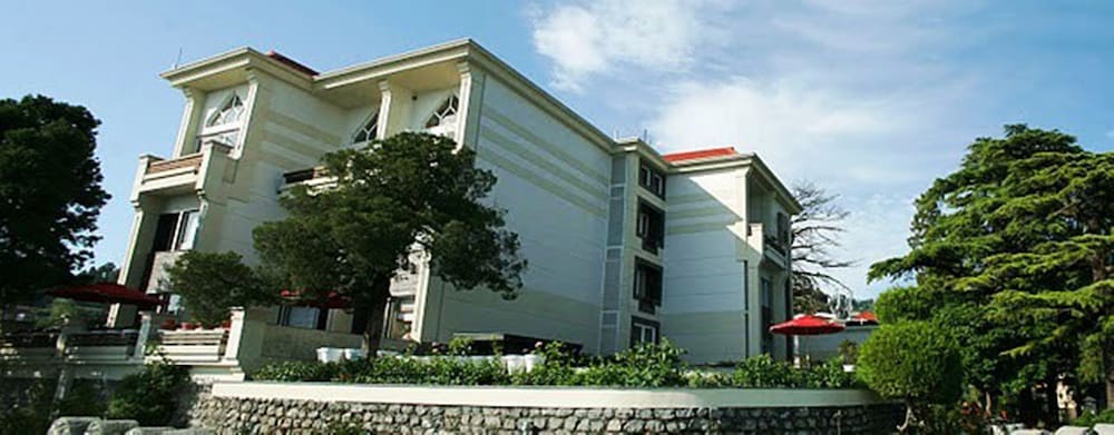 Fort Resorts Mussoorie in DEHRADUN