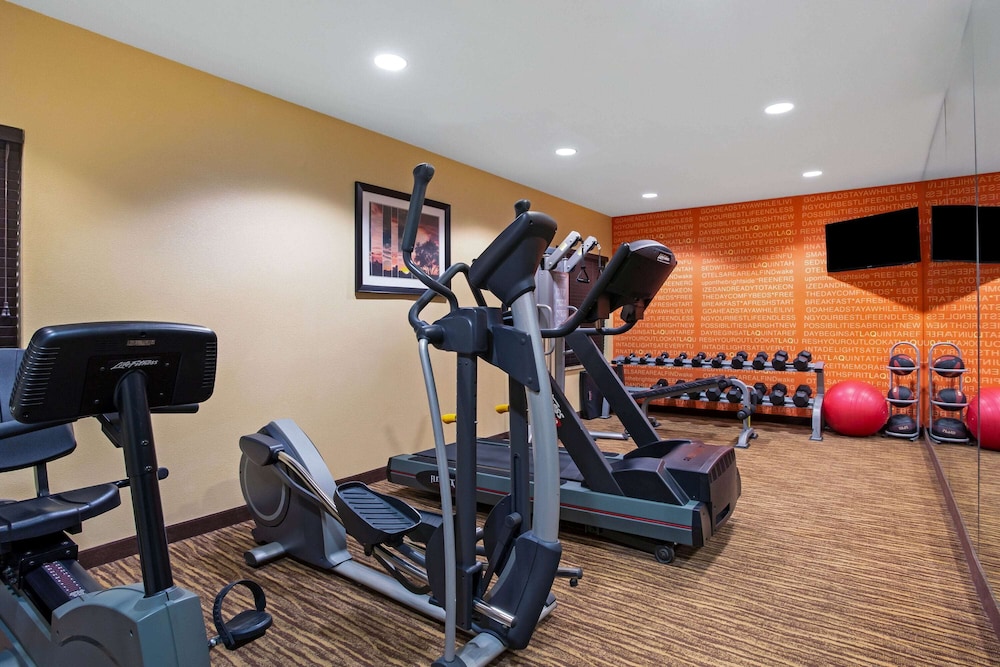 La Quinta Inn & Suites by Wyndham Pecos 40/62