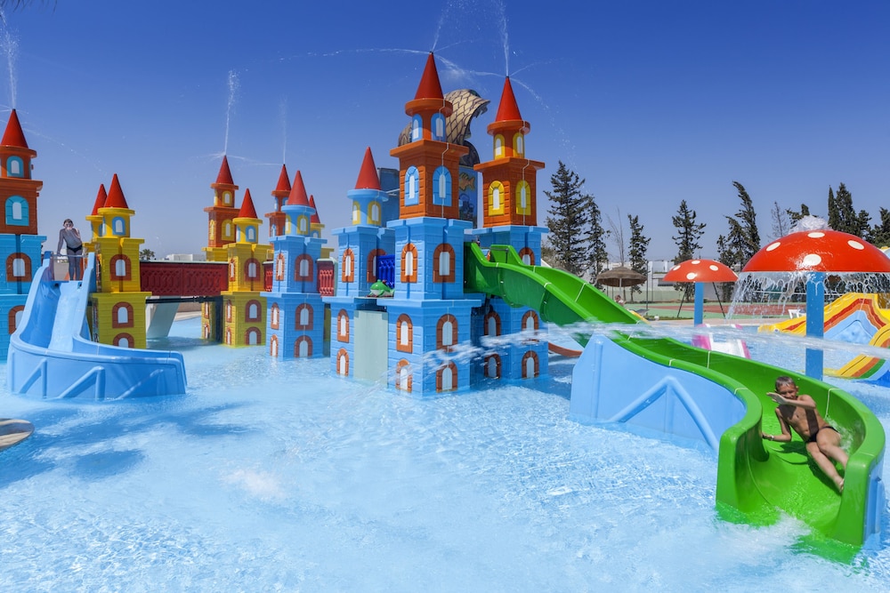 Caribbean World Venus Beach 44/64