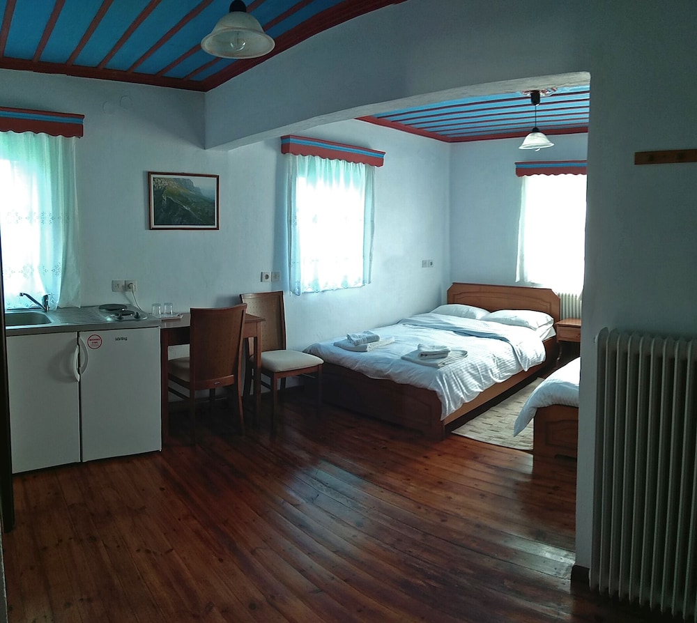Guesthouse Iro 2/26