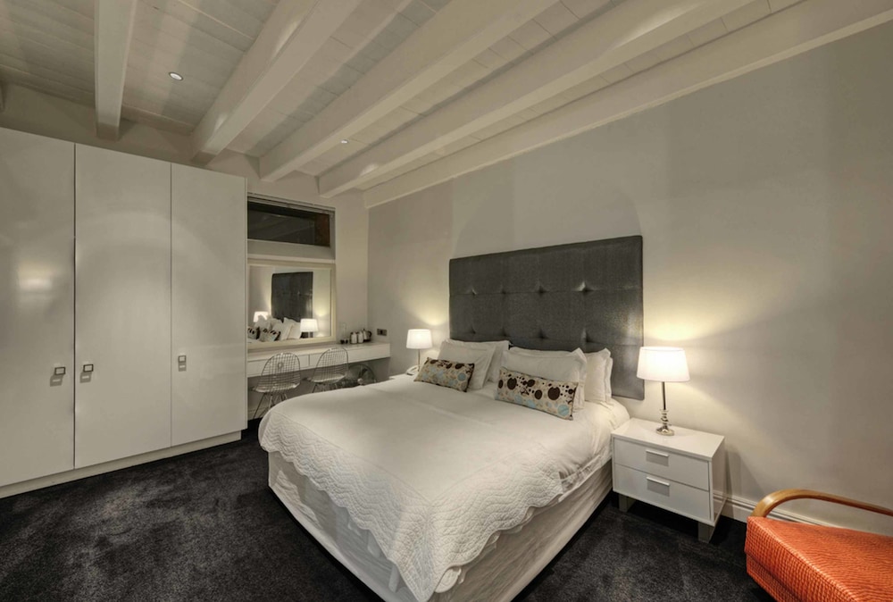 Three Boutique Hotel 33/79