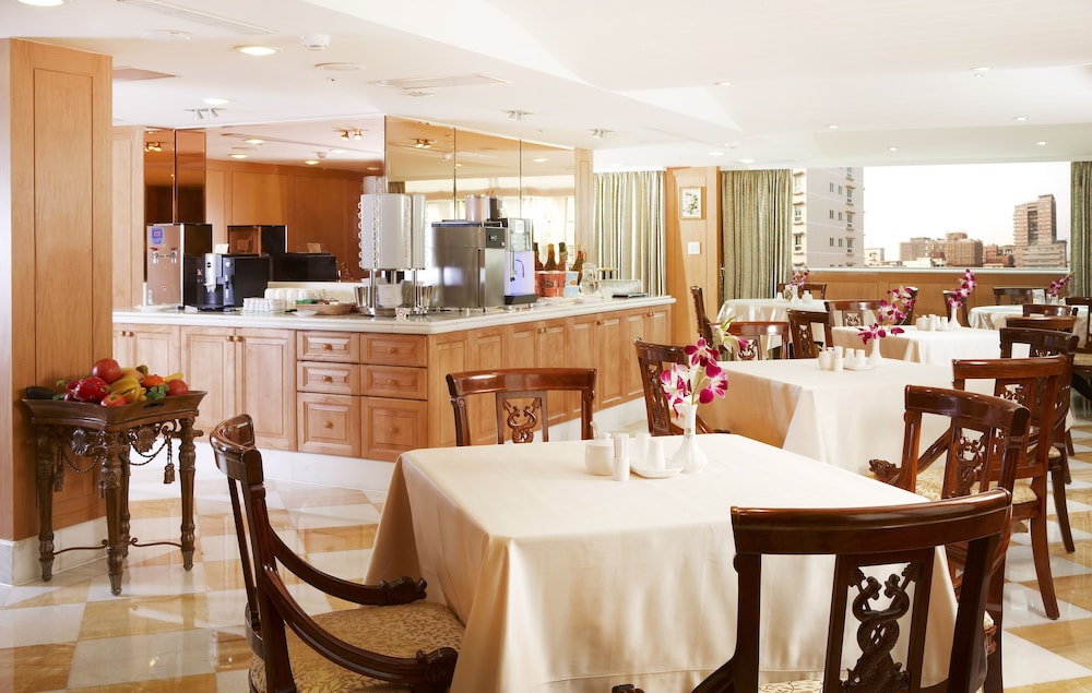 Royal Seasons Hotel Taipei 36/50