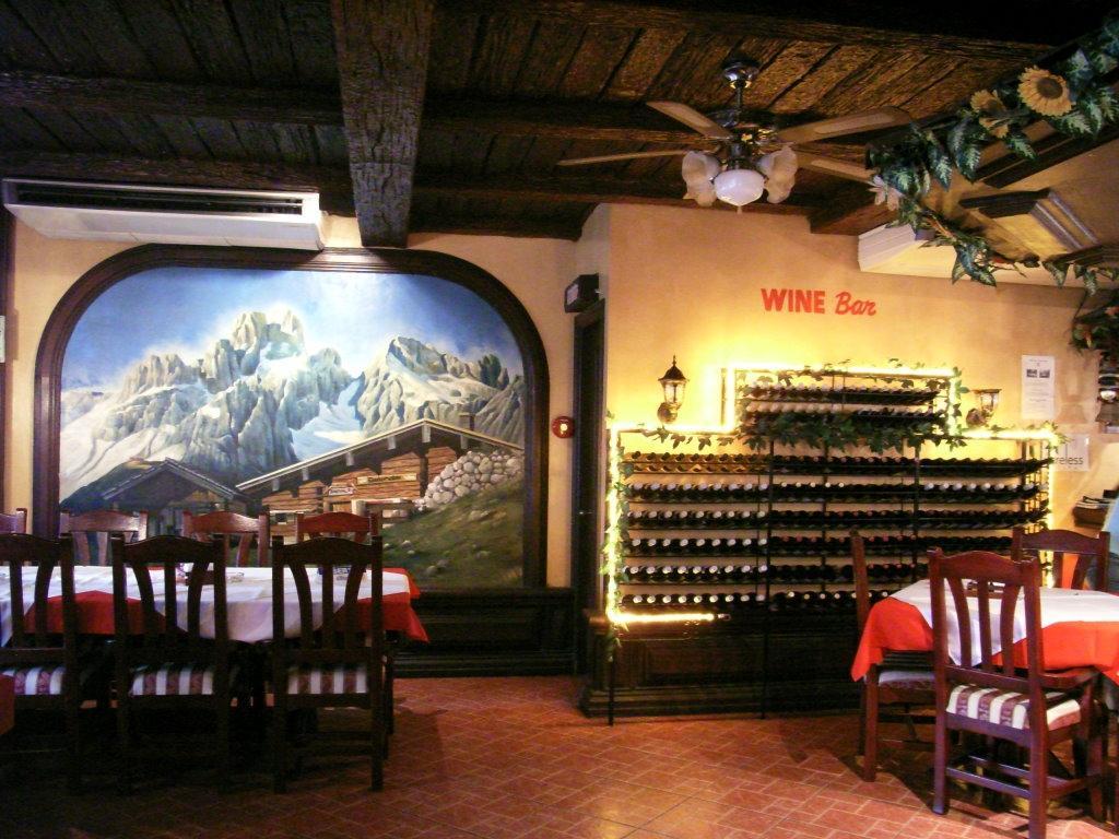 Swiss Chalet 22/32