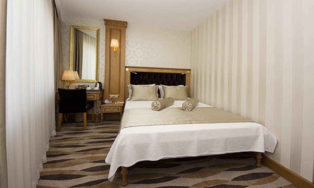 Aprilis Hotel 14/50