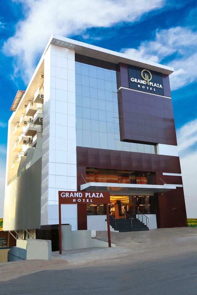 Grand Plaza Hotel, Mangalore
