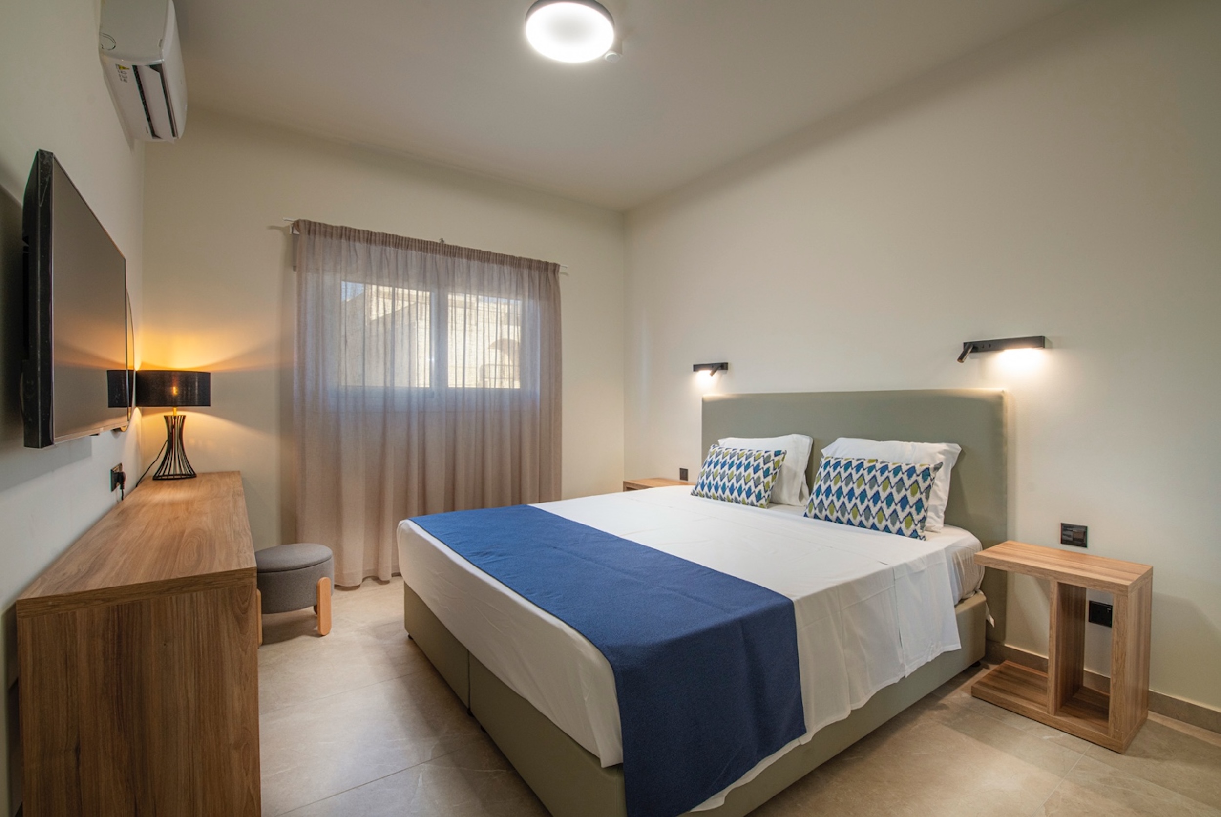 2 Br Apartment