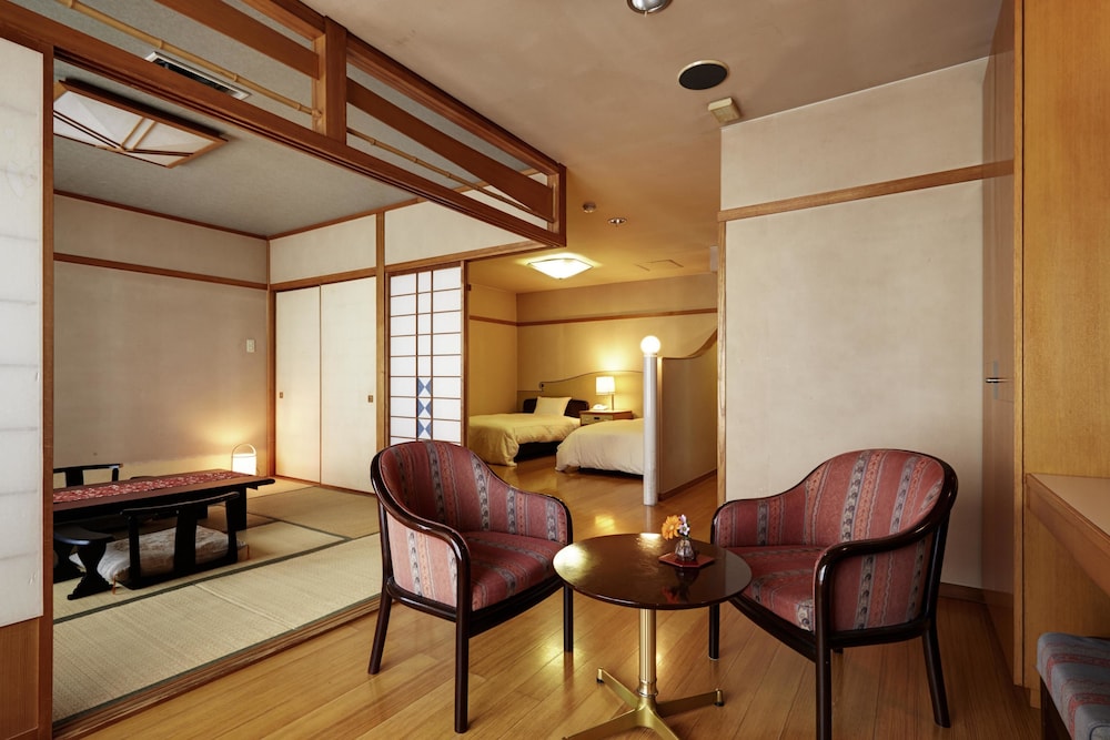 Hotel New Tsuruta 46/71