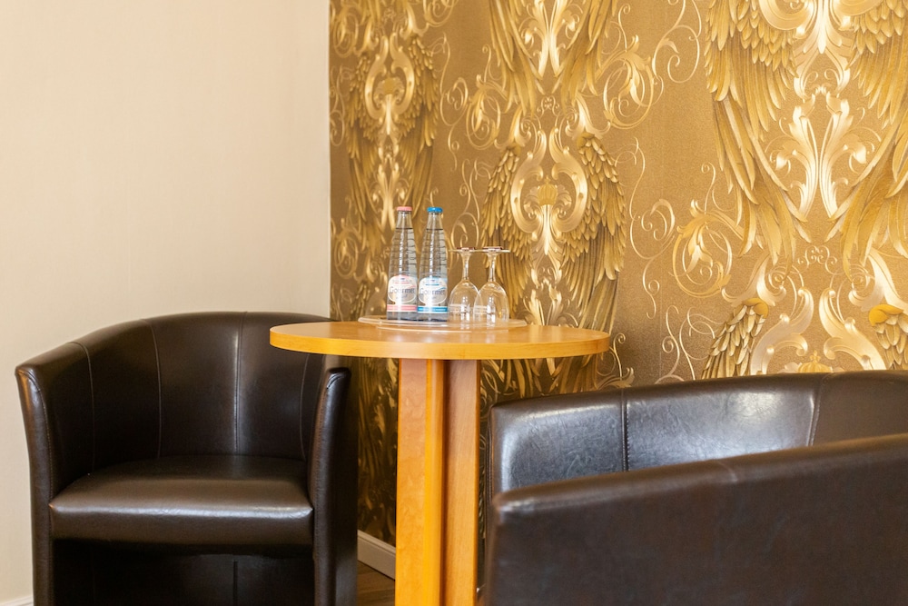 Hotel Altora 4/49