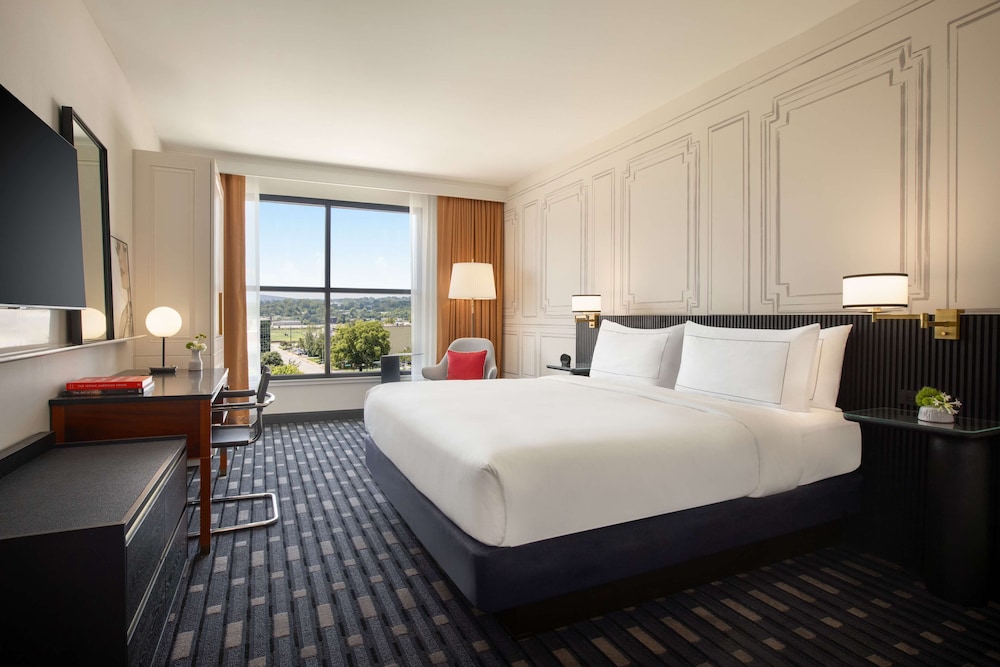 Presidential, Heritage, Suite, King Bed