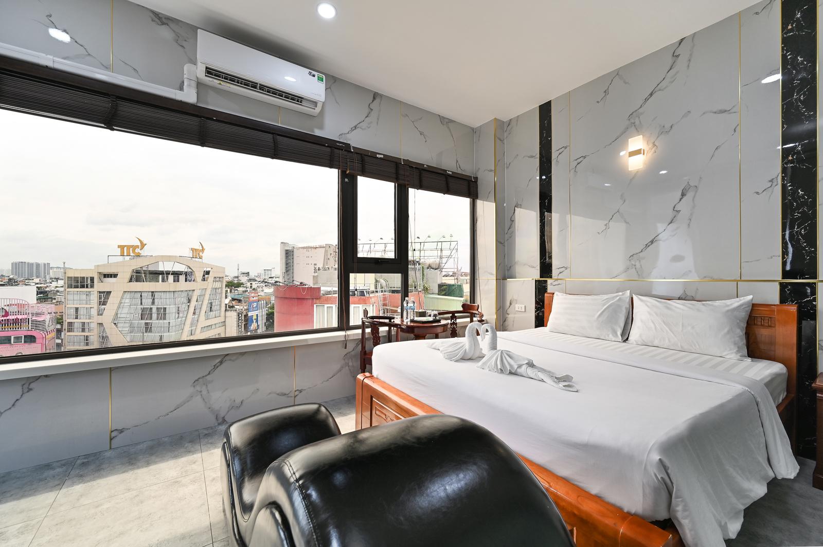 Red Sun Airport Saigon Hotel 18/40