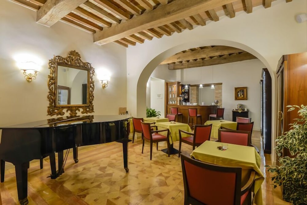 Relais Paradiso Perugia 61/72