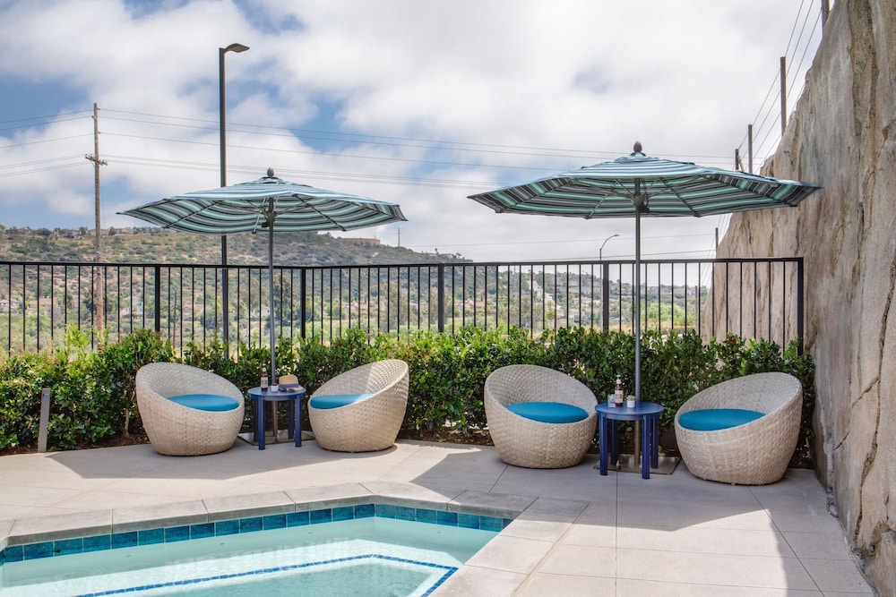 Ayres Hotel Vista Carlsbad 45/50