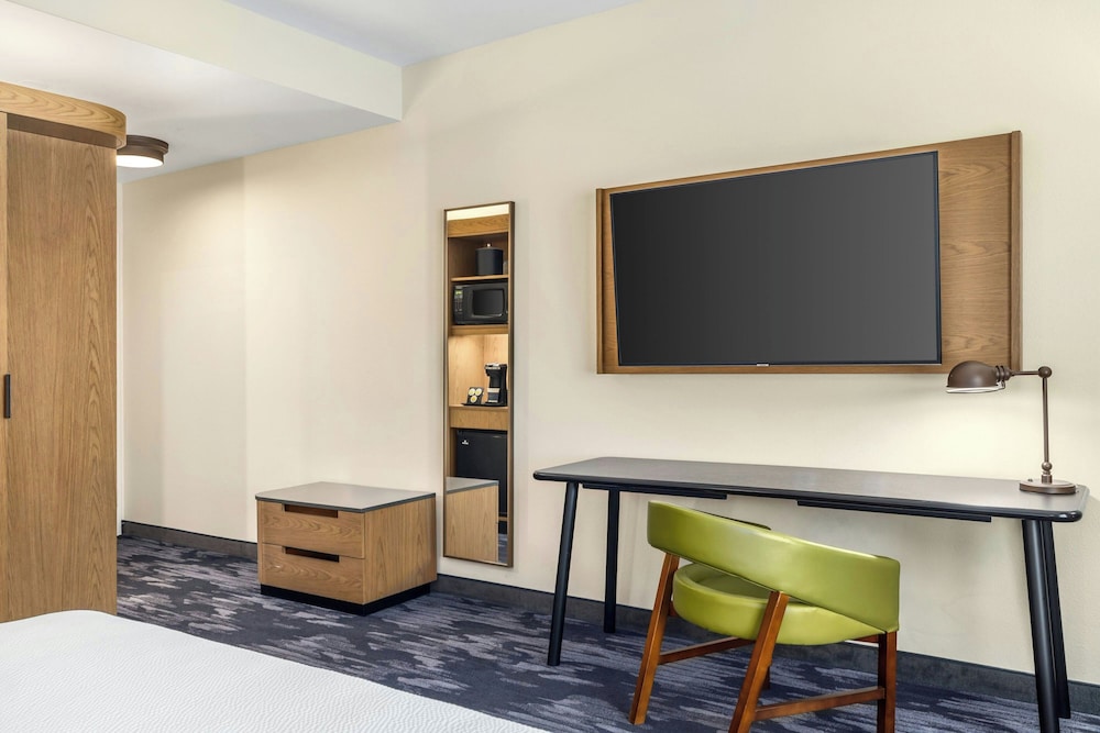 Fairfield Inn & Suites by Marriott San Antonio Medical Center 42/50