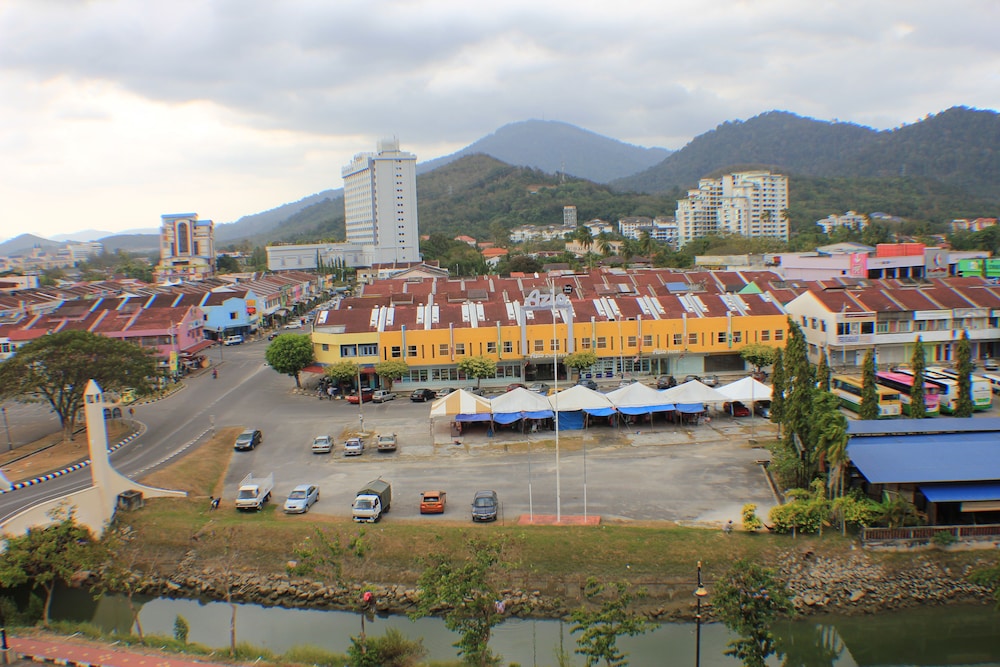 Baron Hotel 36/42