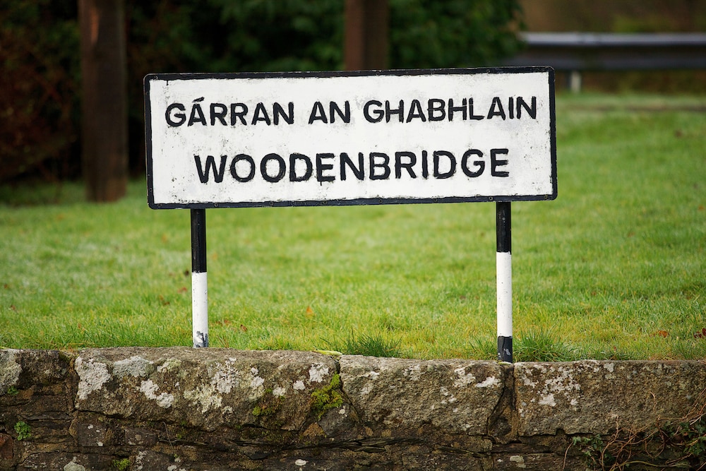 Woodenbridge Hotel 42/73