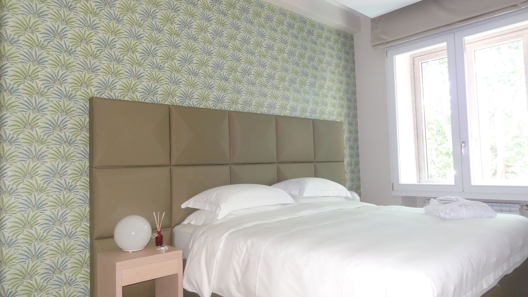 SUPERIOR, KING BED, RIVER VIEW, ANNEX