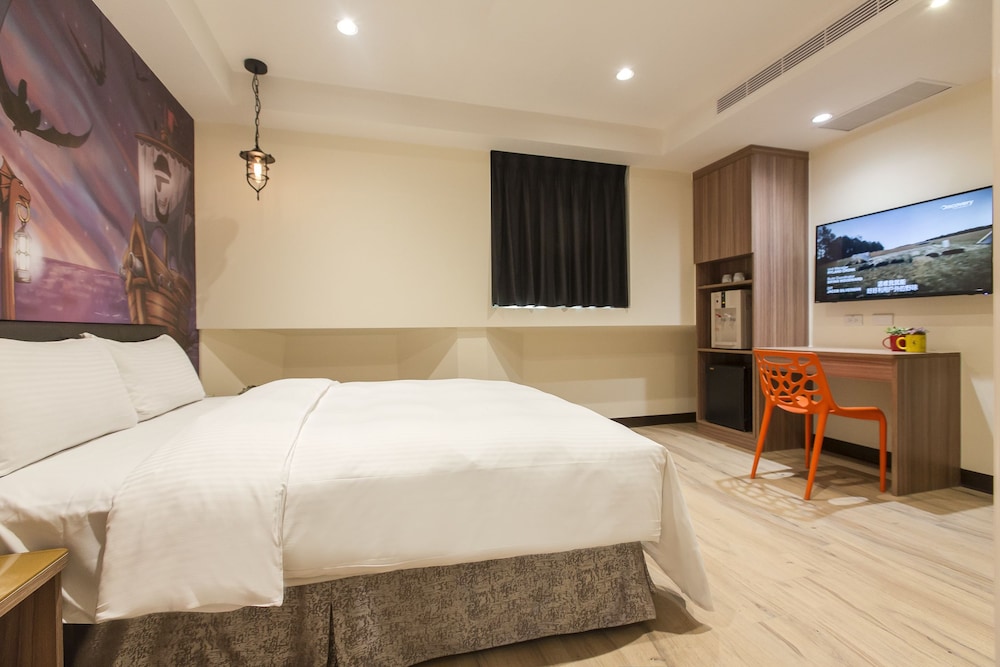 The Young Hotel Taoyuan 5/32