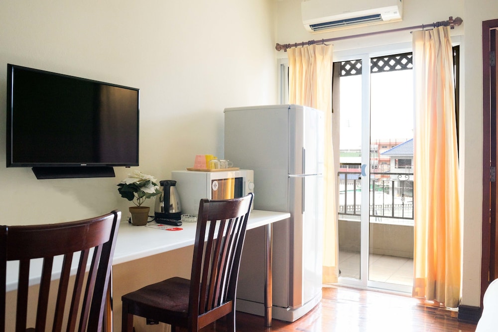 Kanavera Sriracha Hotel and Serviced Apartment 66/77