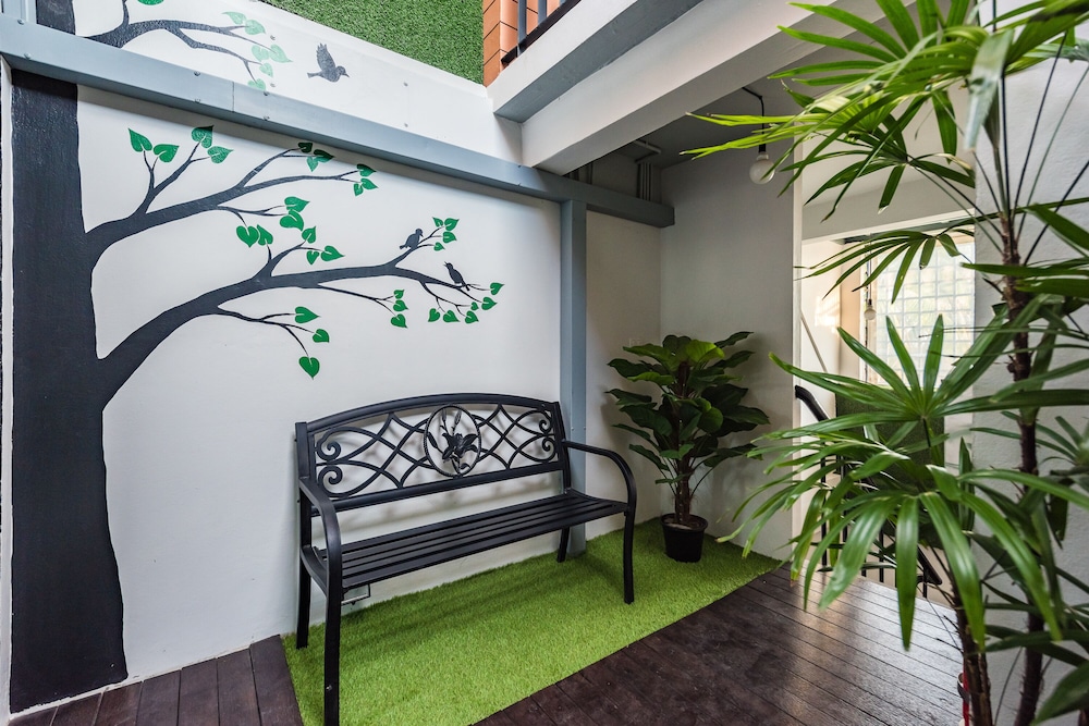 Eco Hostel Phuket 5/60