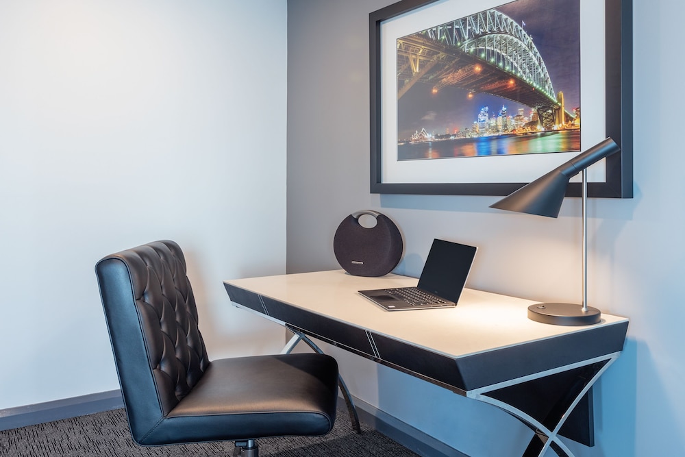 Meriton Suites World Tower 48/50