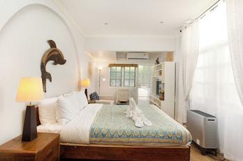 Honeymoon, King Bed, Garden View, Sofa, Garden Area